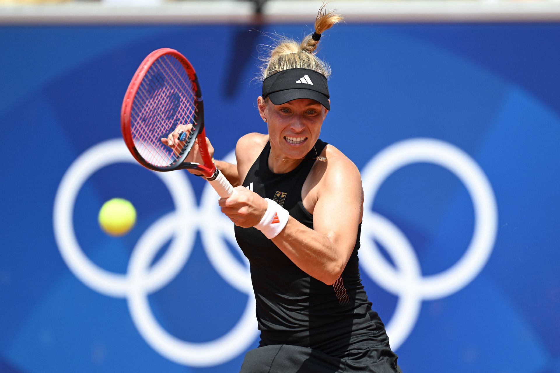 Qinwen Zheng vs Angelique Kerber Prediction: Who Will Prevail in Paris?