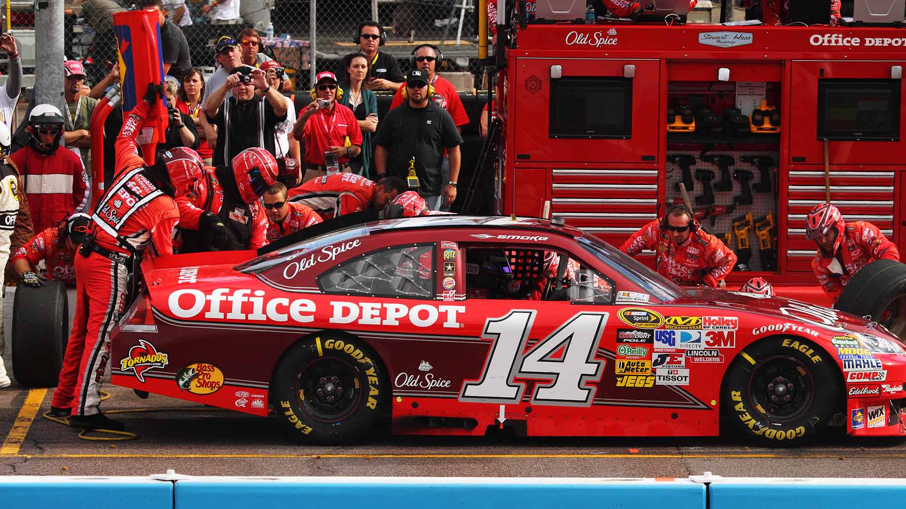 How Much Does It Cost to Sponsor a NASCAR Car? Full Breakdown
