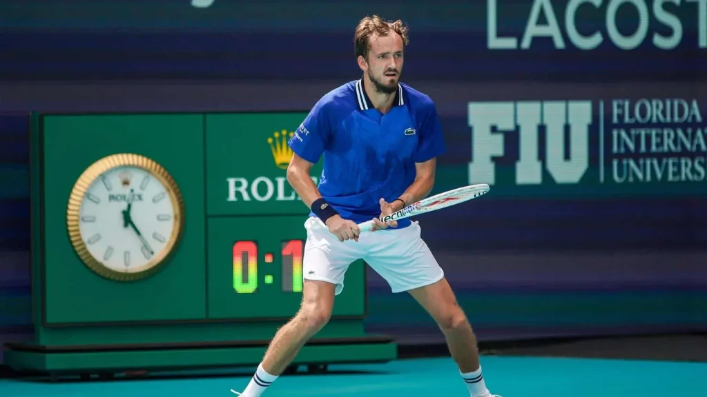 Medvedev vs De Minaur Preview & Prediction: Head-to-Head, Odds & Analysis