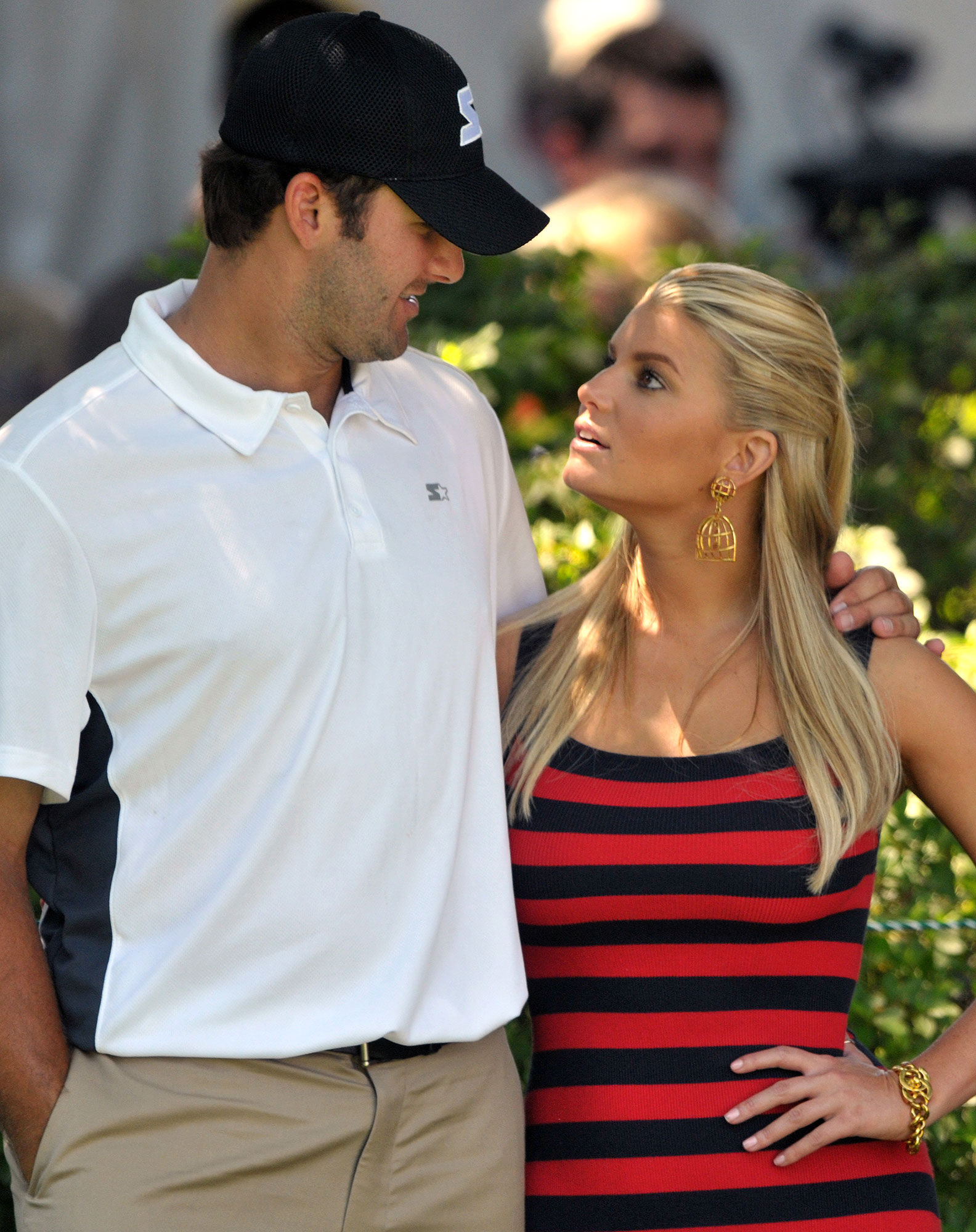Jessica Simpson Opens Up About Her Engagement with Tony Romo in New Memoir