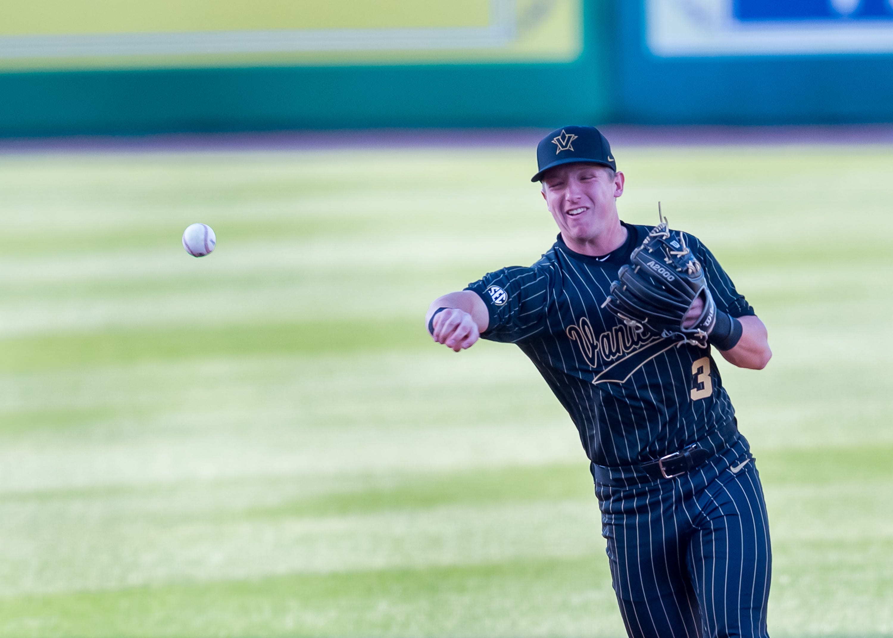 Vanderbilt Baseball Faces Top-Ranked Texas A&M in Crucial SEC Series