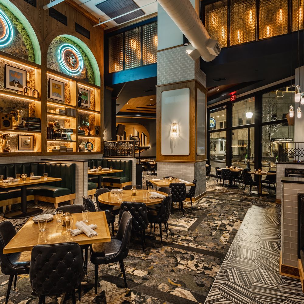 Top Dining Spots Near Gainbridge Fieldhouse Indy: Restaurants You Must Try