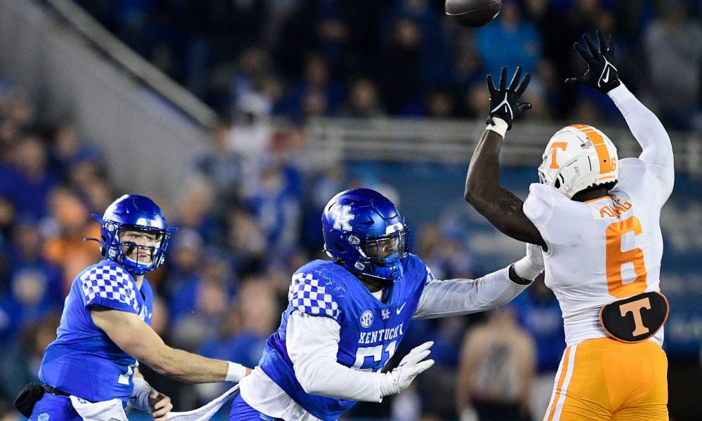 Watch Kentucky Wildcats Football Live: Game Time & Where to Stream