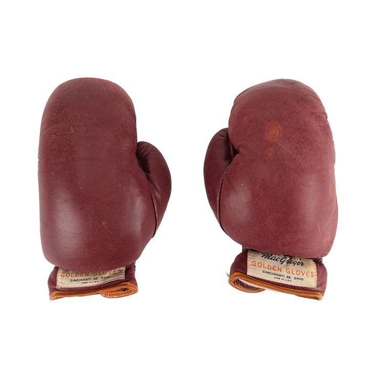 Shop Bruce Lee Boxing Gloves: Vintage, Quality & Performance