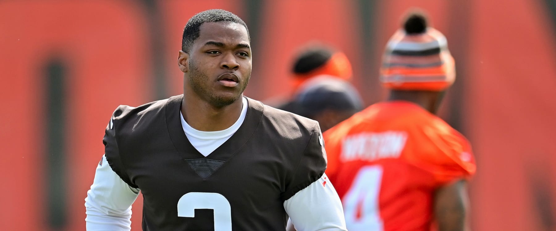 Draft Dilemma: Amari Cooper vs. Rhamondre Stevenson 2024