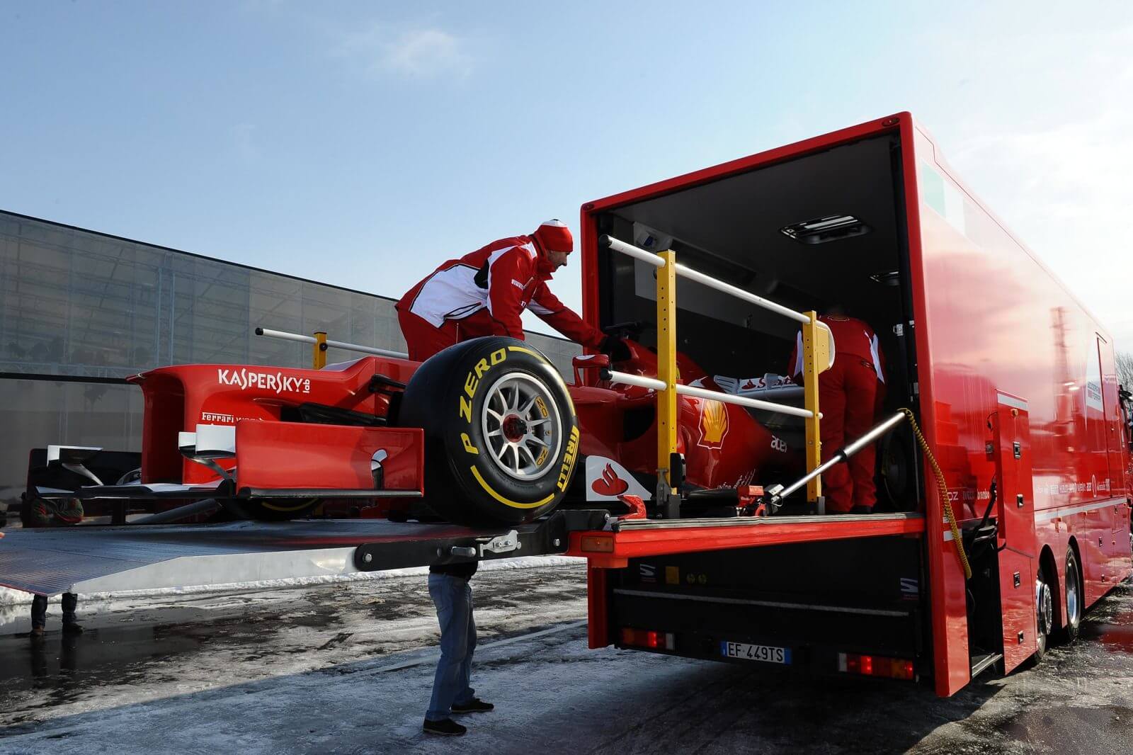 Transporting F1 Cars: Whats the Process?