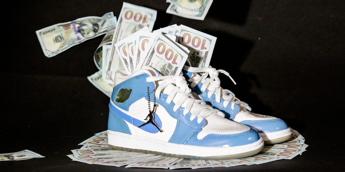 Why Are Tennis Shoes So Expensive? Find Out the Real Reasons Here Now!