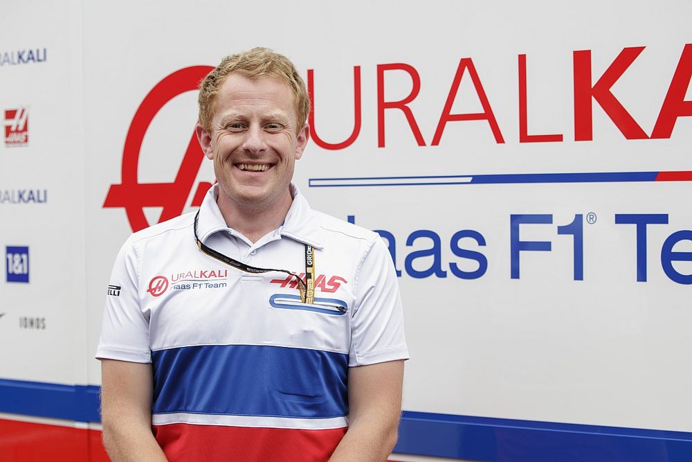 Discover How Much an F1 Engineer Makes in the Racing World