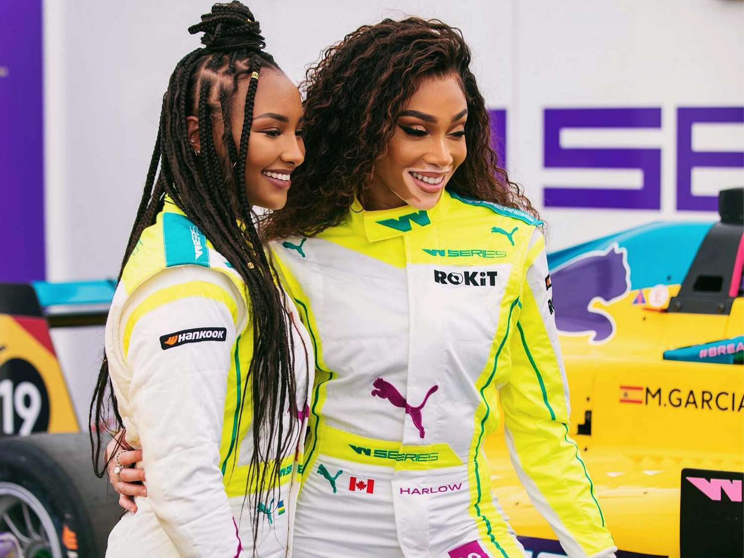 Dress Like a Pro: Your Guide on What to Wear to an F1 Race