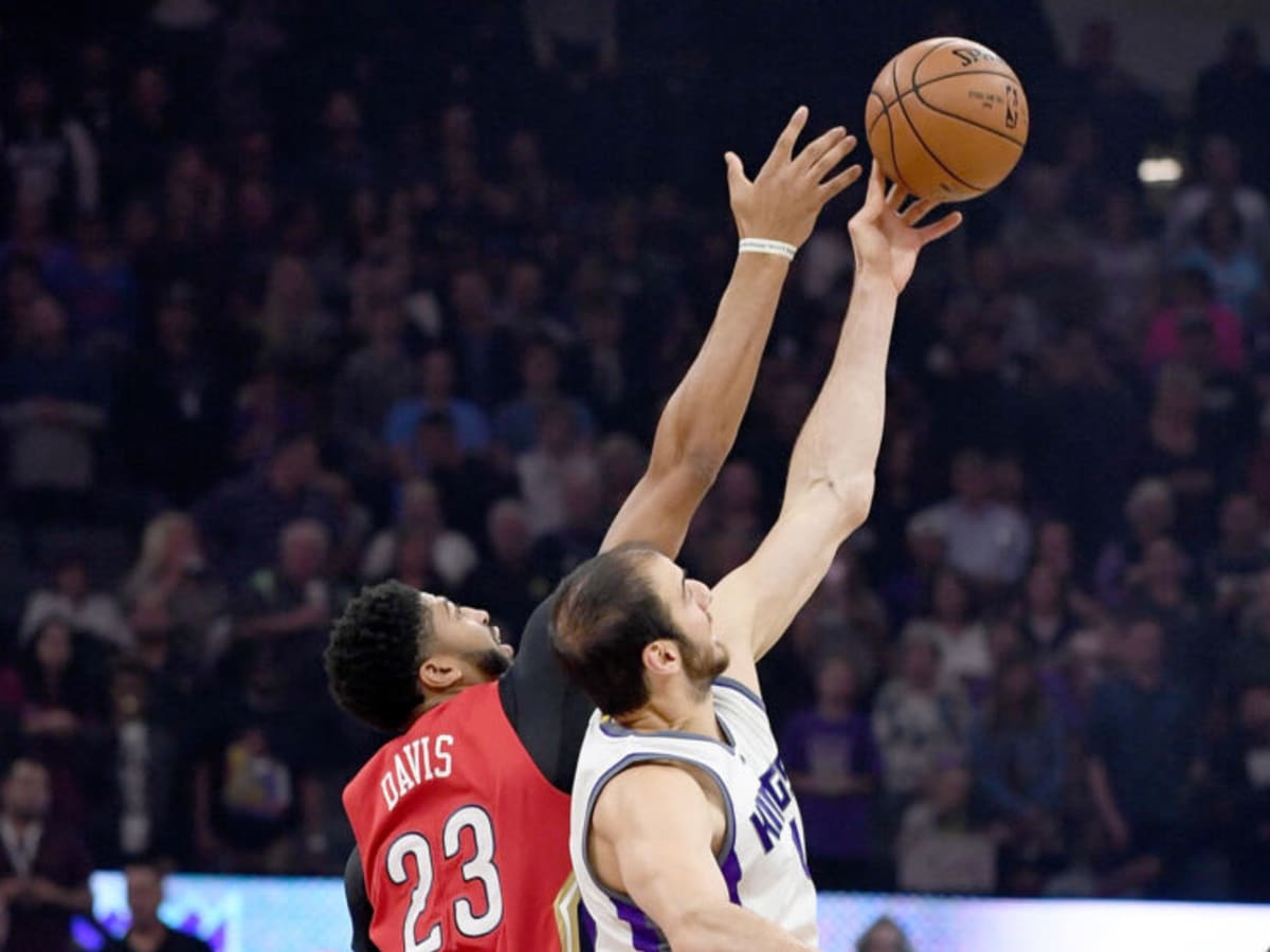 How Many Quarters Are Played in a Standard NBA Game?