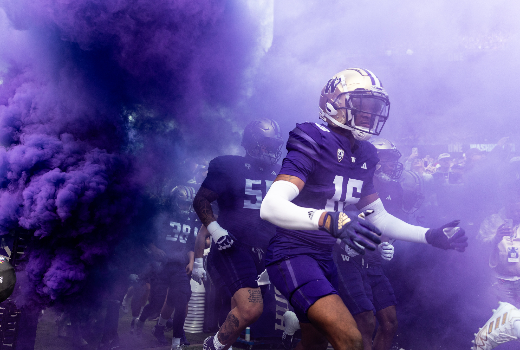 Huskies Football Where to Watch Live Games and Streaming Options