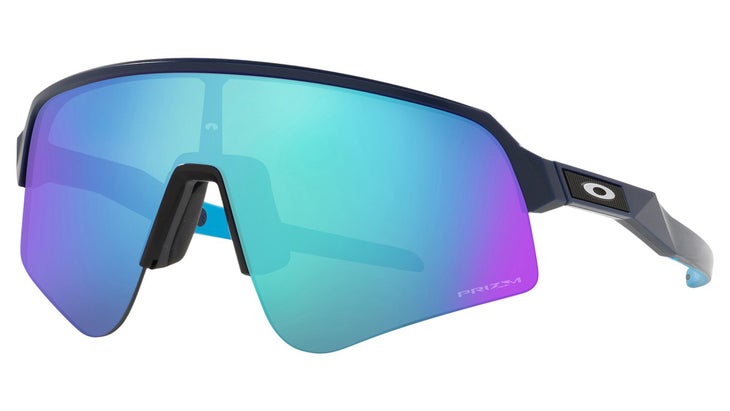 What are those popular sunglasses for football players? Here are the hottest shades worn by pros!