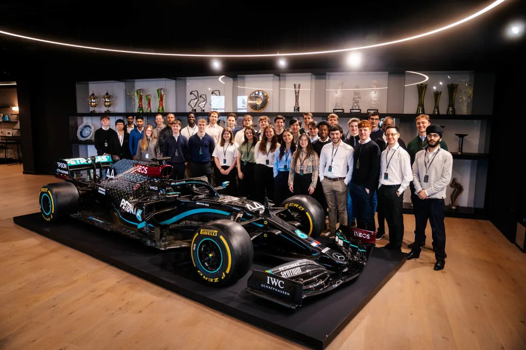How to Get a Job in F1: Your Ultimate Guide to Landing a Role in Motorsport