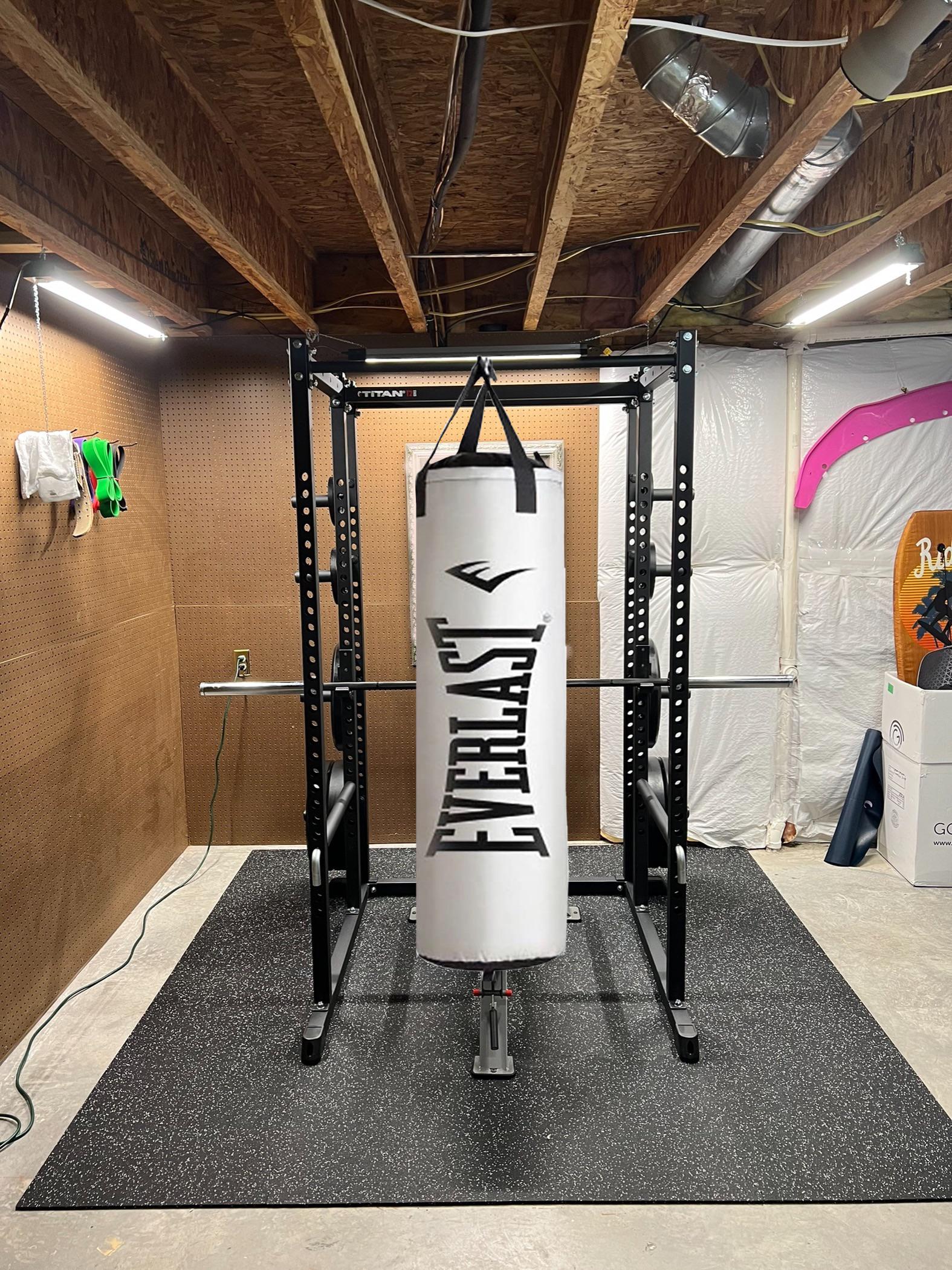 How to hang boxing bag in basement: Quick and easy DIY home gym