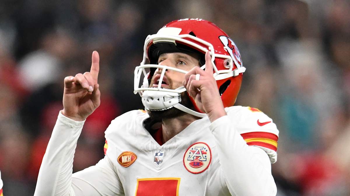 NFL Kicker Records: Has an NFL kicker ever had a perfect season? We have the answer!