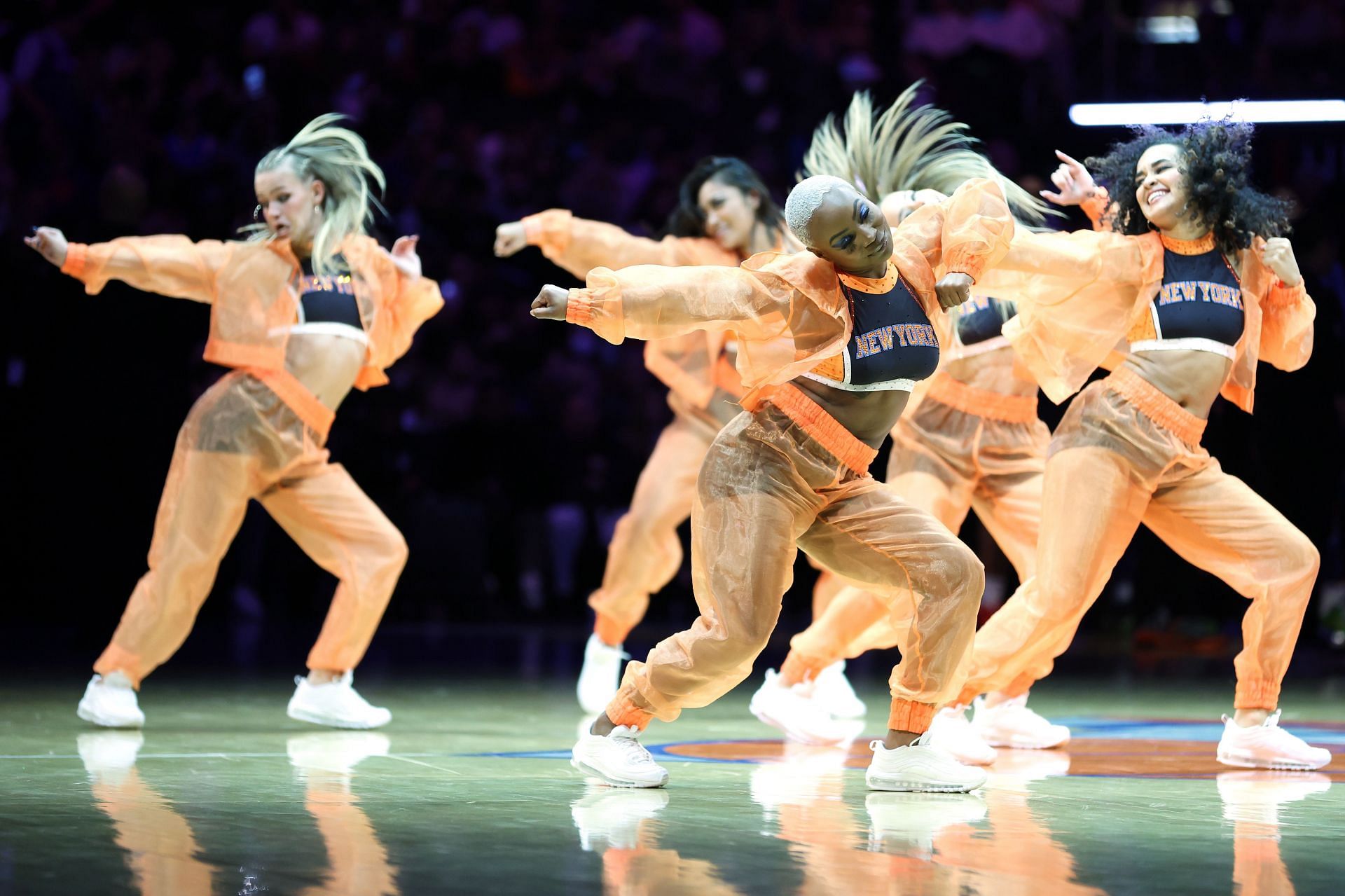 How much does an NBA dancer make? Heres a look at their earnings!