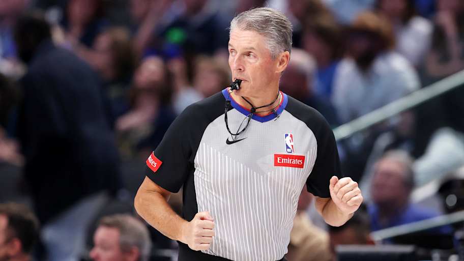 NBA Refs Income:how much money do NBA refs really make