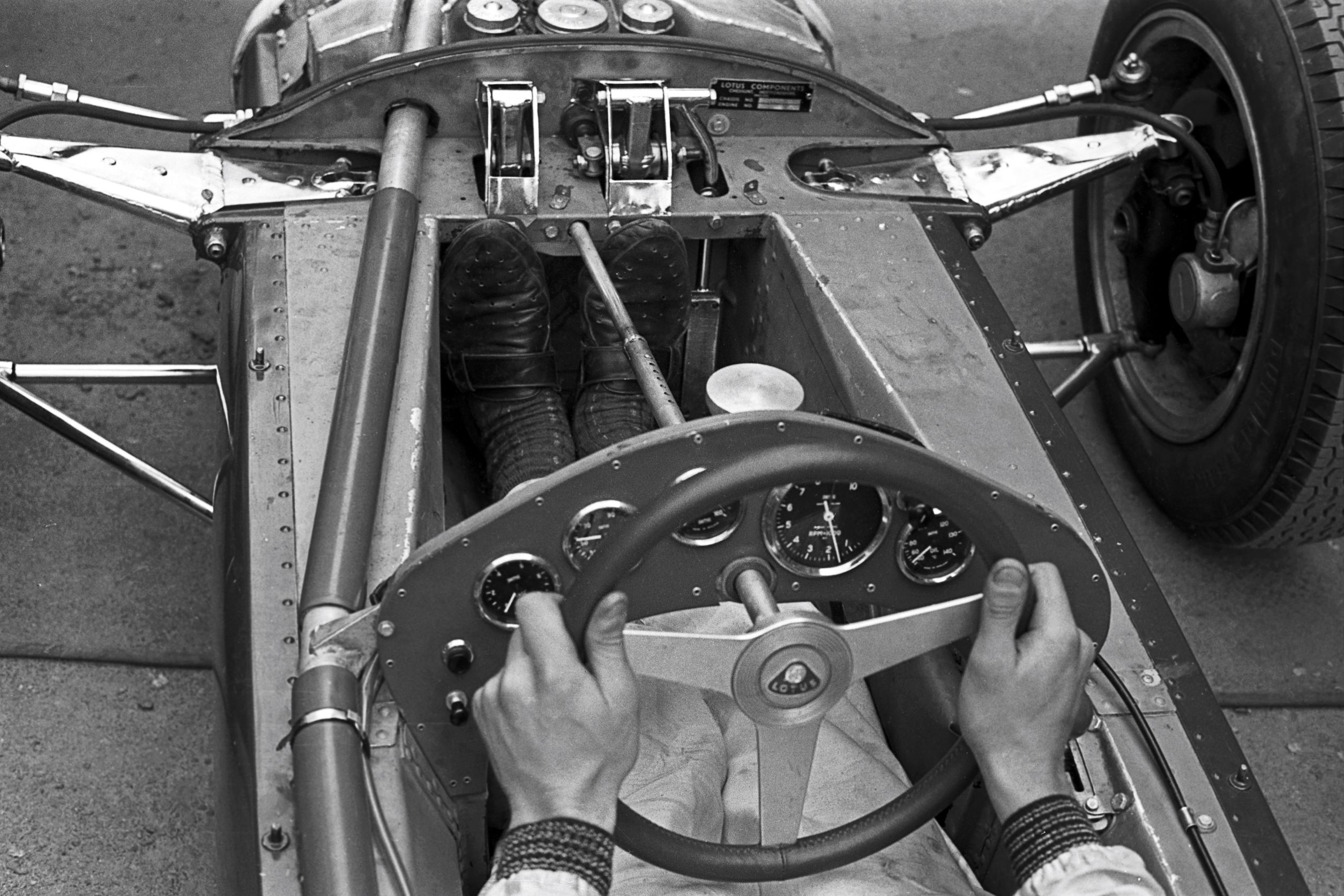 Clutch F1 Car Secrets: Get Better Performance Now!
