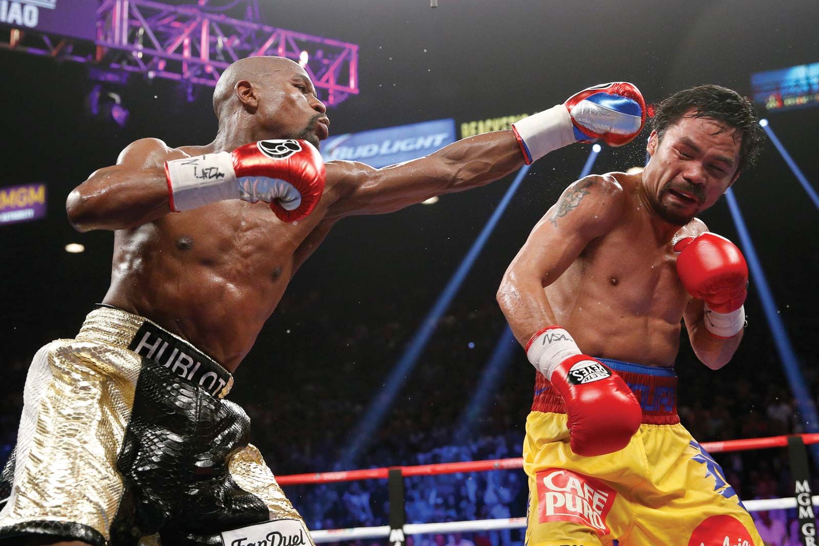 What is Mayweathers record? Discover the Champs Undefeated Boxing History.